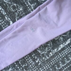 ALO Yoga Lavender Leggings
